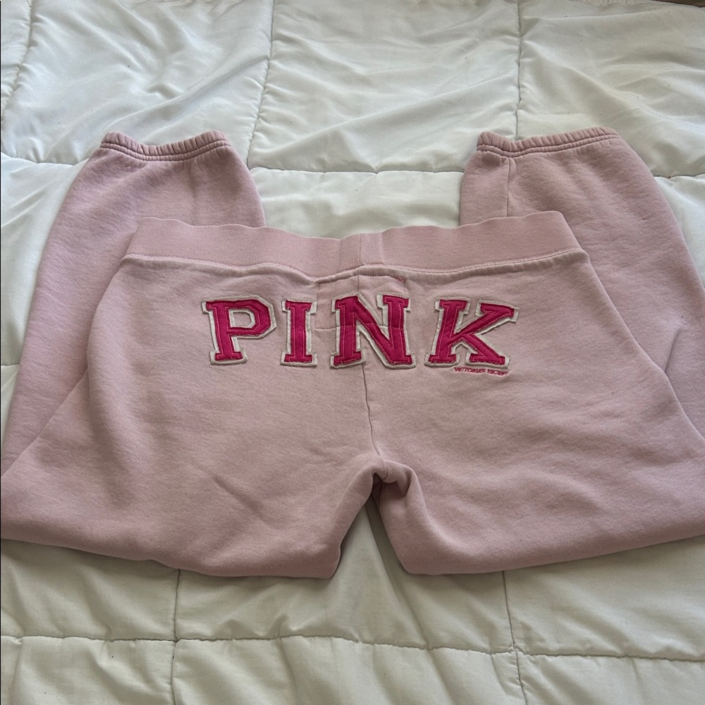 VINTAGE Victoria secret baby pink capri sweatpants 🫧